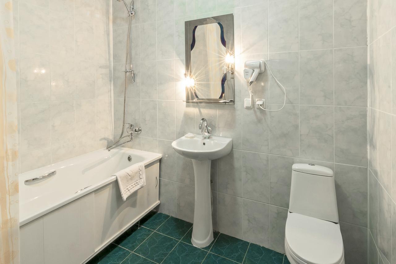 Centralny Hotel Krivoy Rog Εξωτερικό φωτογραφία