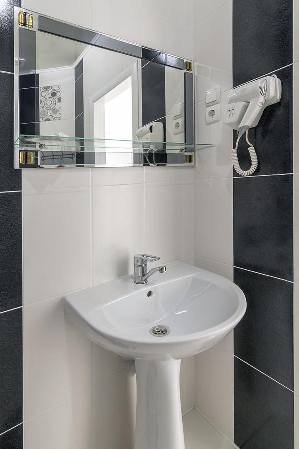 Centralny Hotel Krivoy Rog Εξωτερικό φωτογραφία