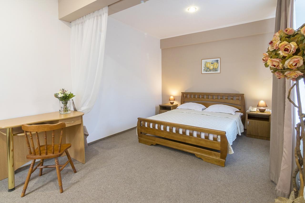 Centralny Hotel Krivoy Rog Εξωτερικό φωτογραφία