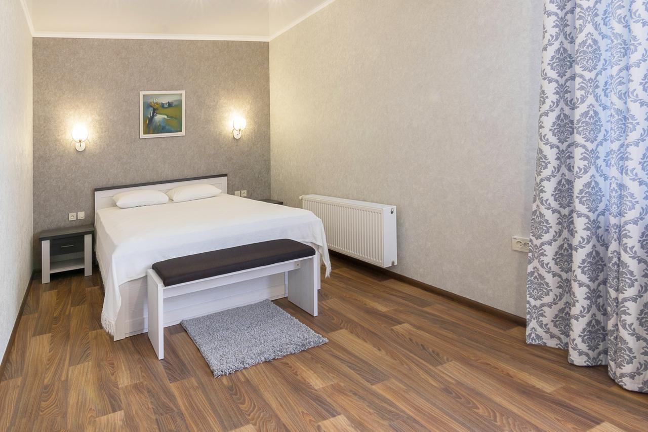 Centralny Hotel Krivoy Rog Εξωτερικό φωτογραφία