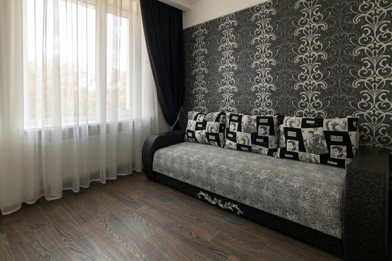 Centralny Hotel Krivoy Rog Εξωτερικό φωτογραφία